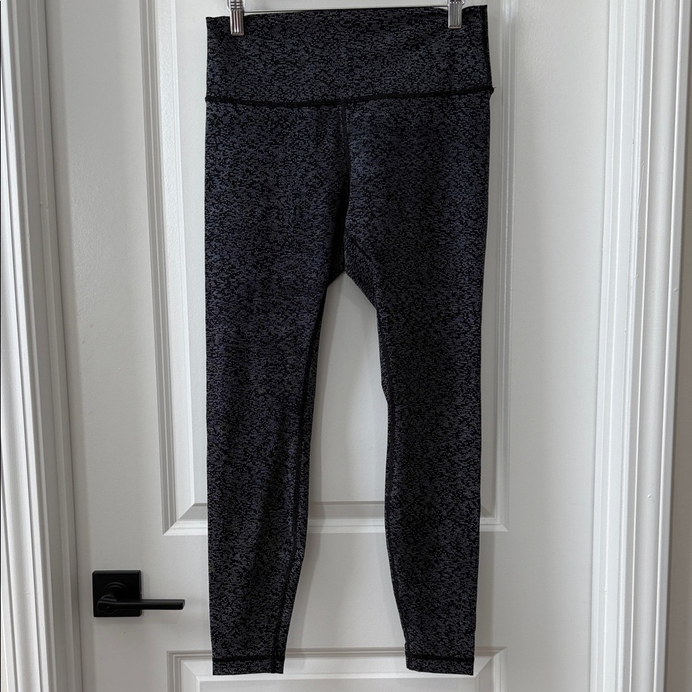 Lululemon Wonder Under 28” Legging Sound Wave Black with White Dots